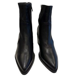 Aquatalia Women’s Black Leather Ankle Boots Weather Proof Side Zip Sz 9.5 NEW